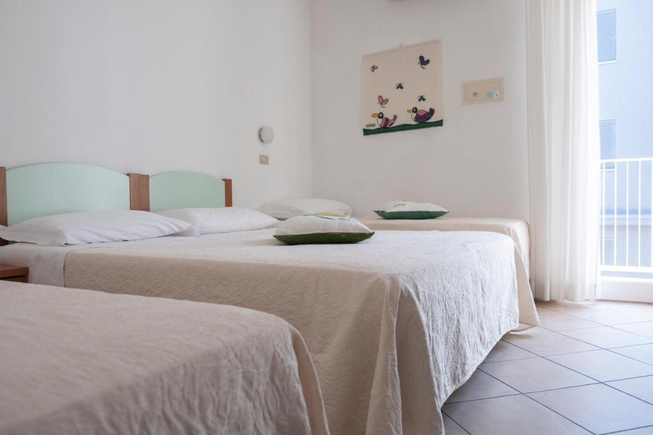 Hotel Orsa Maggiore Milano Marittima Extérieur photo